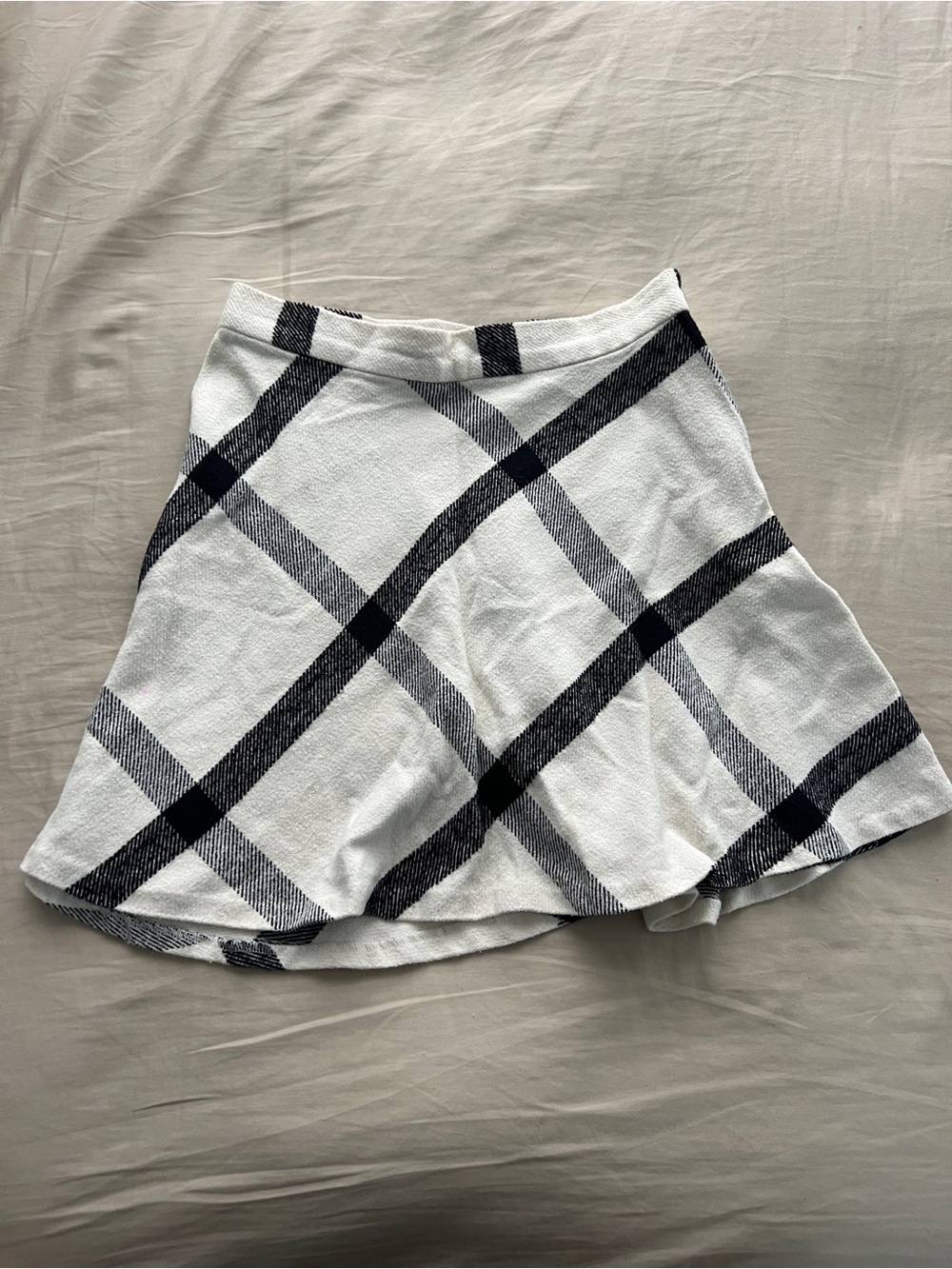 Urban Outfitters White and Black Plaid Skirt